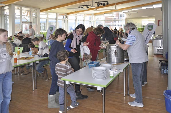 Waldreinugung-0208-Speisung