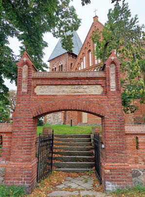 Radtour-(19) Kirche Serrahn Radtour-(19) Kirche Serrahn
