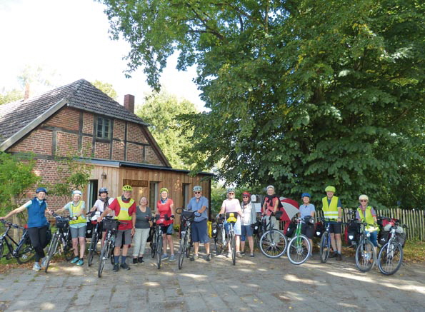Radtour-(25) Das Schulmuseum Frau Krempien Radtour-(25) Das Schulmuseum Frau Krempien