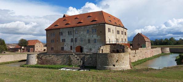 Saale-29   Festung und Wasserburg Heldrungen