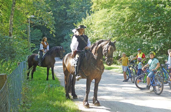 TdG-12 Der Waldreiter h�lt einen Vortrag